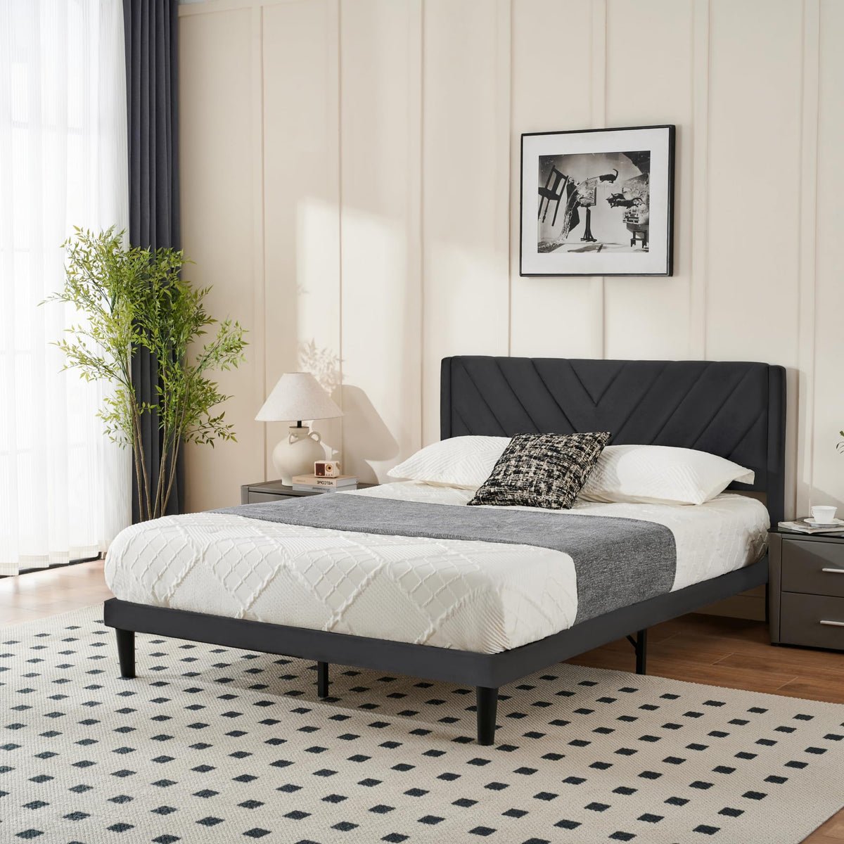 Queen Size Velvet Platform Bed Frame with Headboard E78158